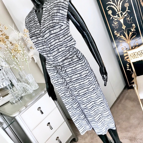 Jumpsuit XS - Picture 3 of 7